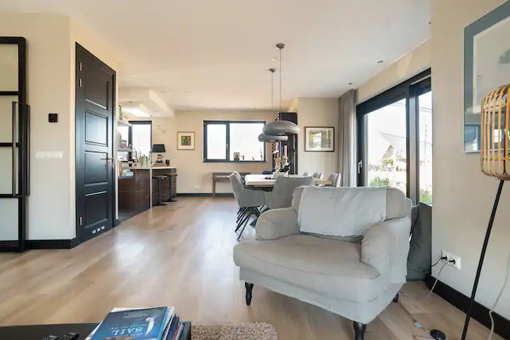 Samen in de woonkamer
